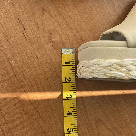 ALTAR’D STATE CREAM HEELS SIZE 8 - Picture 10 of 10
